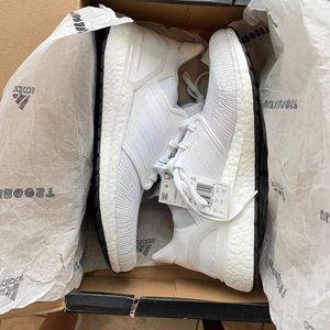 Men’s ultraboost 20 white brand new size 9